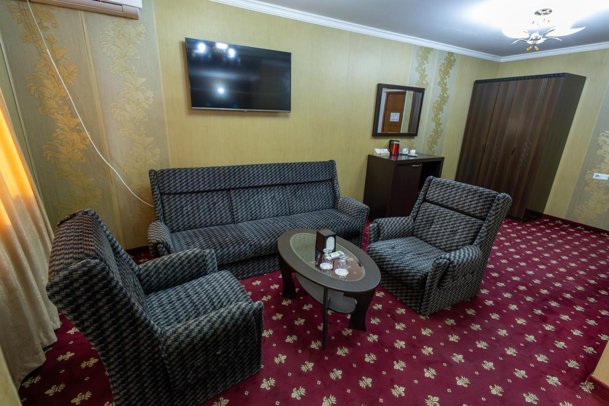 Gyumri Hotel Exterior foto